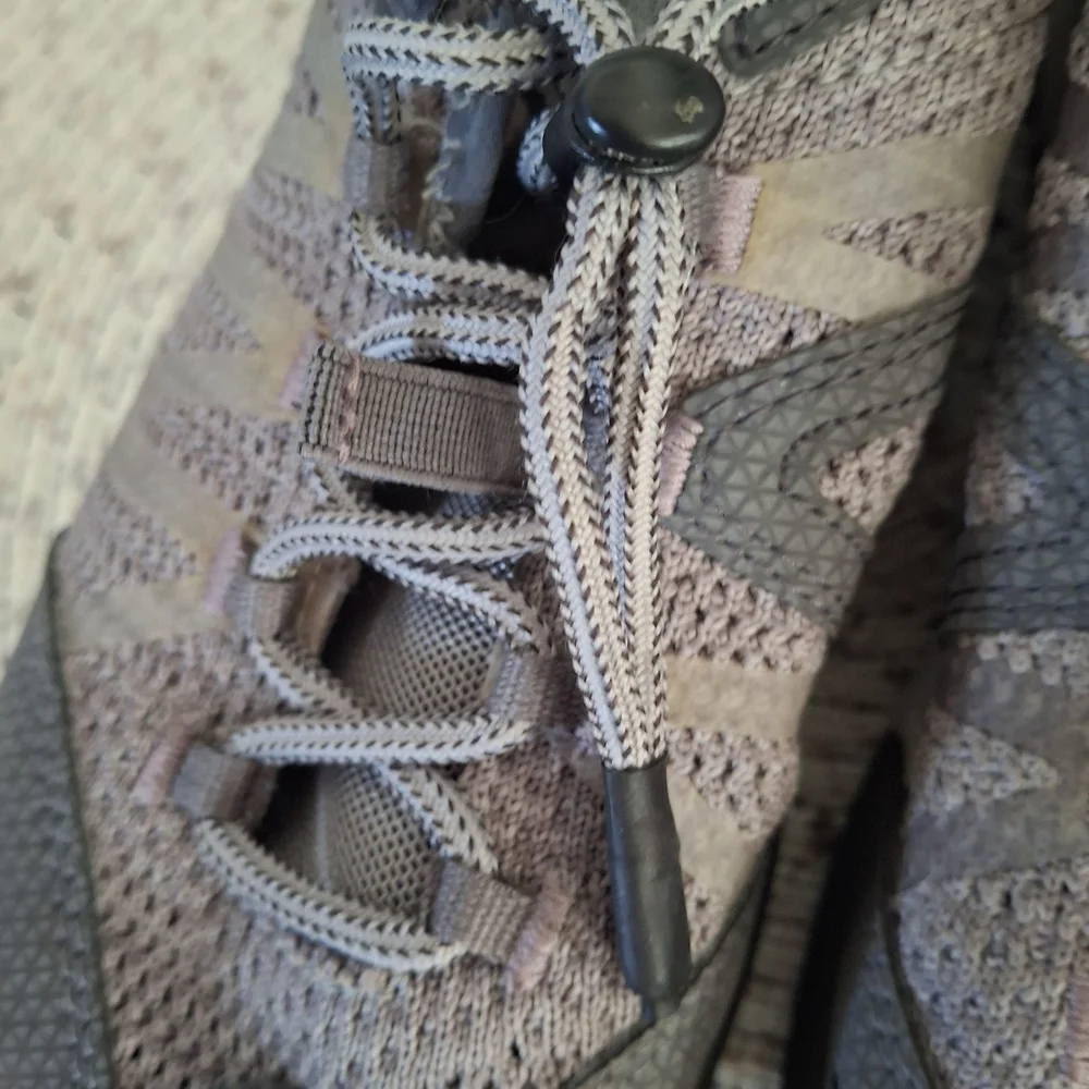 Chaco Torrent Pro Women's Gray Athletic Outdoor Sneakers Size 8.